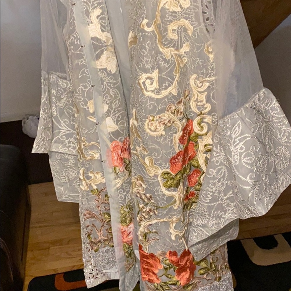 Only shirt - Picture 2 of 6